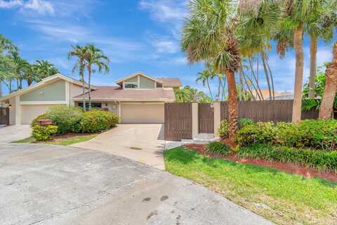 7645 Sierra Terrace W, Boca Raton, FL 33433