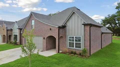 209 W Broadway Street, Owasso, OK 74055