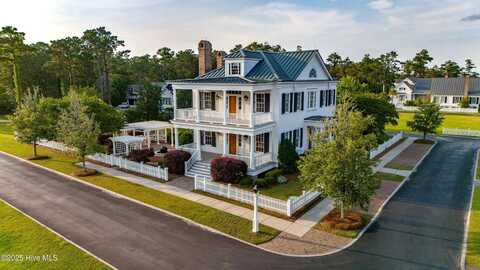 588 E Harborside Road, Oriental, NC 28571