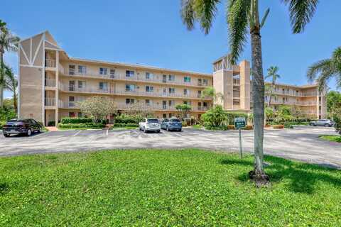 6865 Huntington Lane, Delray Beach, FL 33446