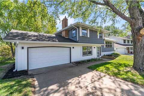 493 Rolls Road, New Brighton, MN 55112