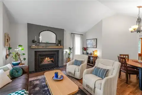95 Olympic Circle, Chanhassen, MN 55317