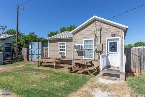 240 5th Street, Hawley, TX 79525