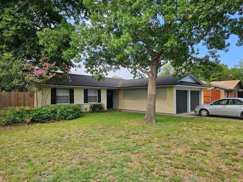 220 Bluebird Circle, Denton, TX 76209
