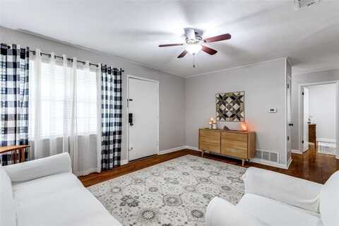 803 Oak Street, McKinney, TX 75069