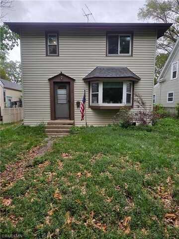 3830 Perry Avenue N, Robbinsdale, MN 55422
