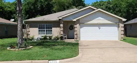 1708 N Bent Tree Trail, Grand Prairie, TX 75052
