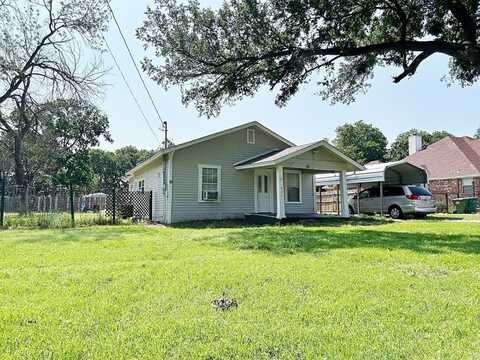 421 Jackson Street, Krum, TX 76249