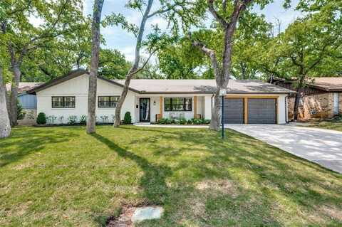 1913 Windlea Drive, Euless, TX 76040