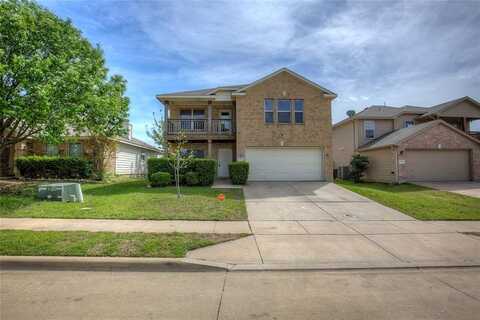 1057 Castle Top Drive, Fort Worth, TX 76052