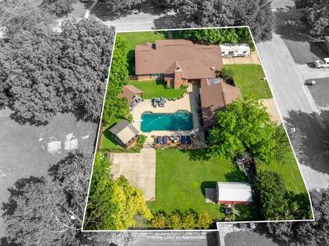 202 Delmore Drive, Hillsboro, TX 76645
