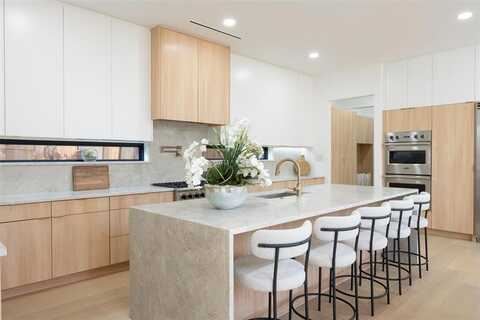 4435 Merrell Road, Dallas, TX 75229