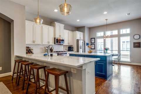 907 City Side Lane, Dallas, TX 75201