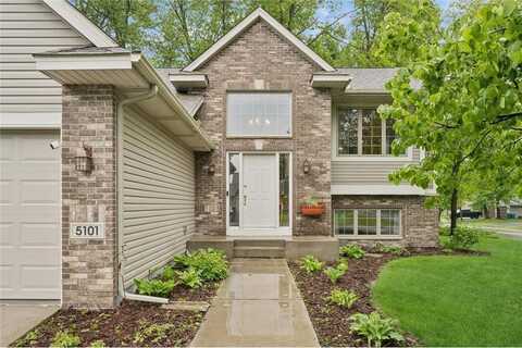 5101 201st Street N, Forest Lake, MN 55025