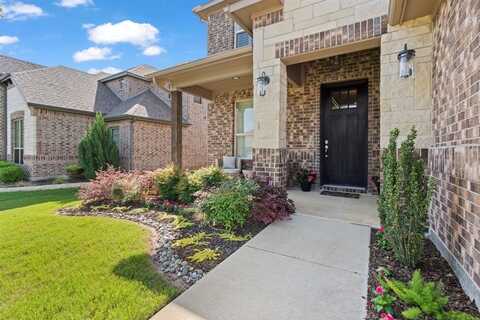 1761 Stillwater Drive, Burleson, TX 76028