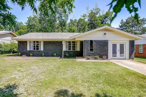 1309 Manor Drive, Cleburne, TX 76033