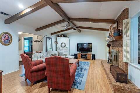 1015 Bel Air Drive, Athens, TX 75751