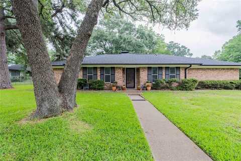 1015 Bel Air Drive, Athens, TX 75751