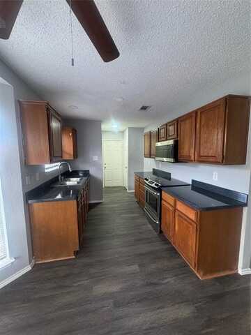 6909 Club Creek Drive, Fort Worth, TX 76137
