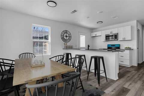 304 S 3rd, Bonham, TX 75418