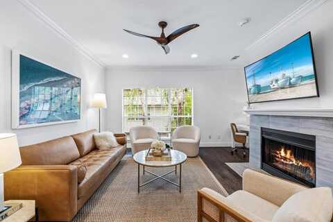 5907 Hillcrest Avenue, University Park, TX 75205