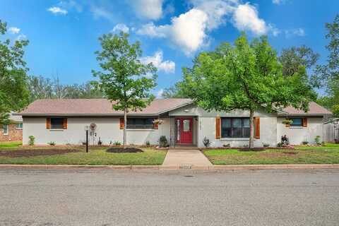 2103 S High Street, Brady, TX 76825
