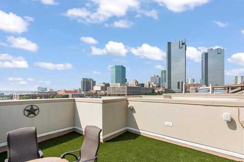 706 E 1st Street, Fort Worth, TX 76102