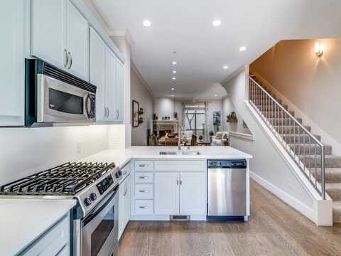 3204 Wycliff Avenue, Dallas, TX 75219