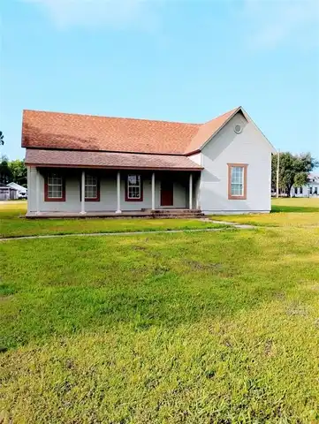 304 SE Front Street, Edgewood, TX 75117