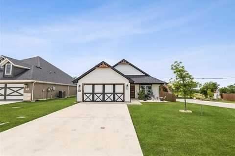 900 Tesslynn Avenue, Godley, TX 76044