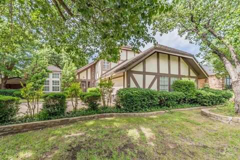 305 Warbler Drive, Bedford, TX 76021