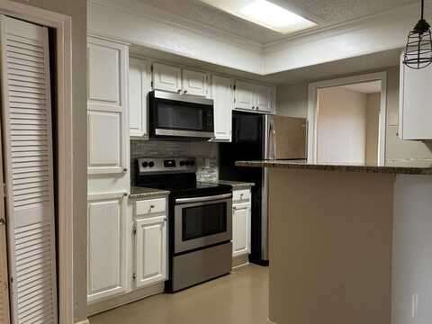 2314 Bamboo Drive, Arlington, TX 76006