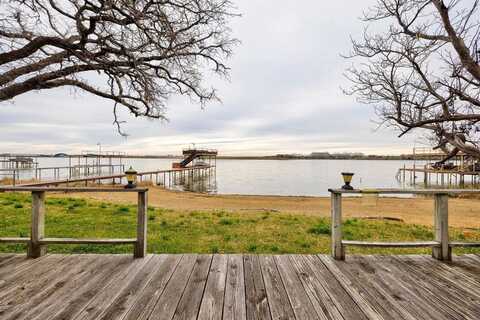 7201 Plover Circle, Fort Worth, TX 76135