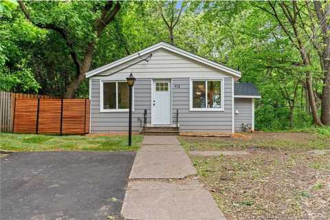312 Wildwood Avenue, White Bear Lake, MN 55110