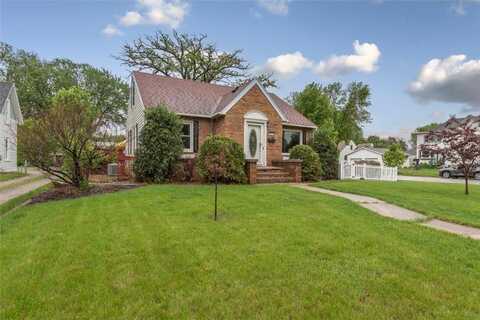 1207 S Cedar Avenue, Owatonna, MN 55060