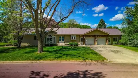 402 2nd Avenue SE, Mapleton, MN 56065