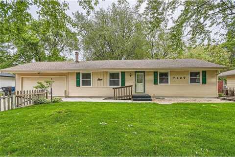 7437 Mckinley Street NE, Fridley, MN 55432