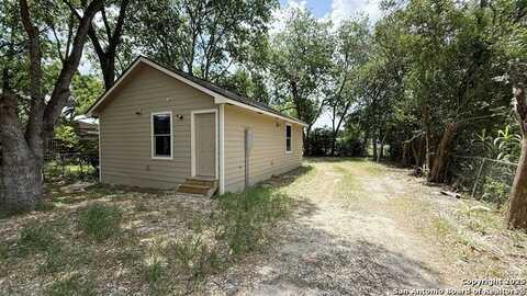 520 W Mayfield, San Antonio, TX 78211