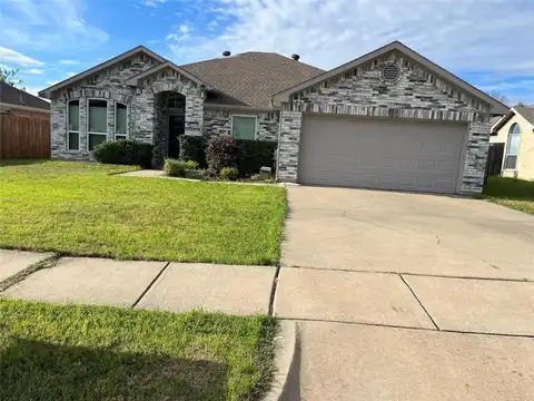 2020 Southwood Trail, Grand Prairie, TX 75052