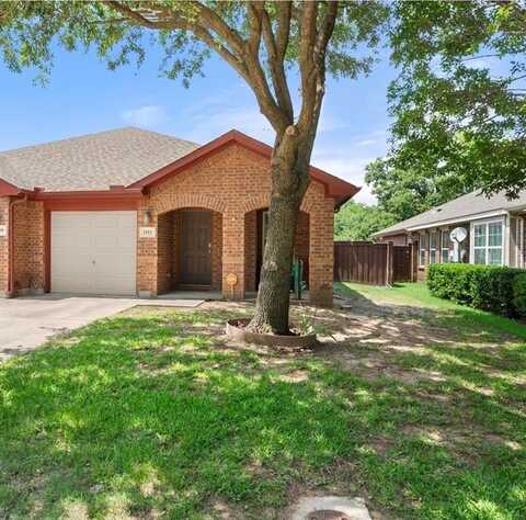 2411 Ravenwood Court, Mansfield, TX 76063