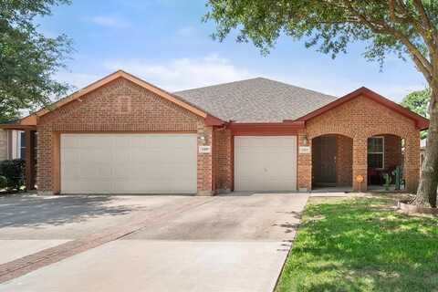 2411 Ravenwood Court, Mansfield, TX 76063