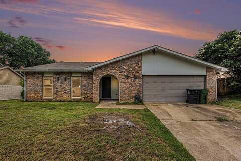 7107 Greenspring Drive, Arlington, TX 76016