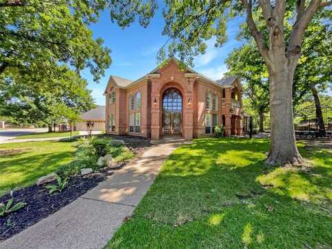6029 Bellaire Drive, Benbrook, TX 76132