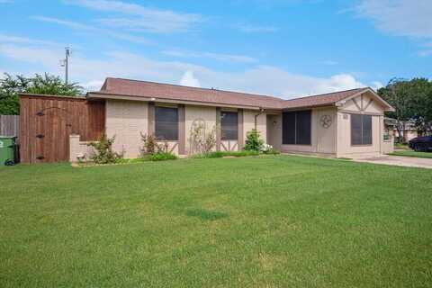 5409 Queens Court, Lake Dallas, TX 75065