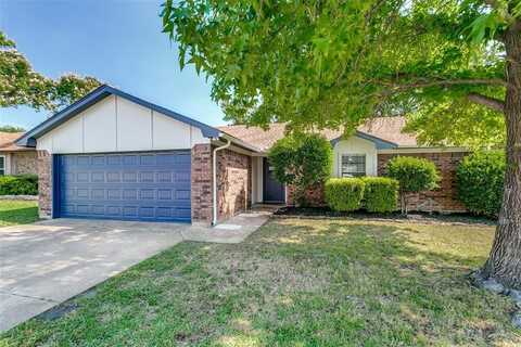 6648 Inwood Drive, Watauga, TX 76148