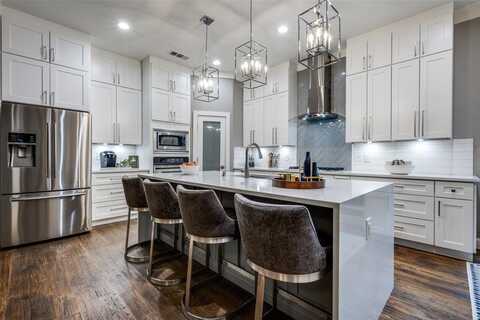 8230 Carter Street, Lantana, TX 76226