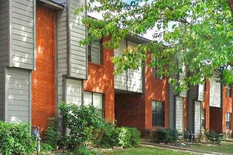 325 Towne House Lane, Richardson, TX 75081
