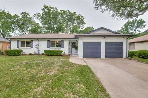 3042 Oxfordshire Lane, Farmers Branch, TX 75234