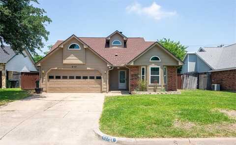 417 Red Coat Lane, Arlington, TX 76002