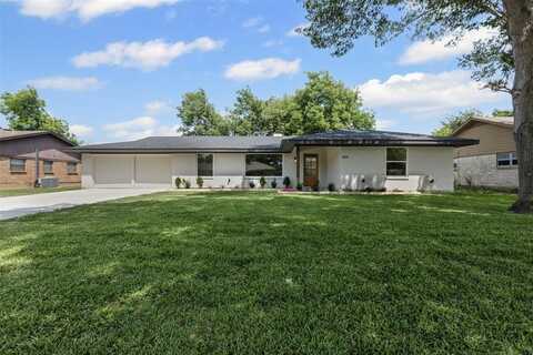 5009 Stacey Avenue, Fort Worth, TX 76132